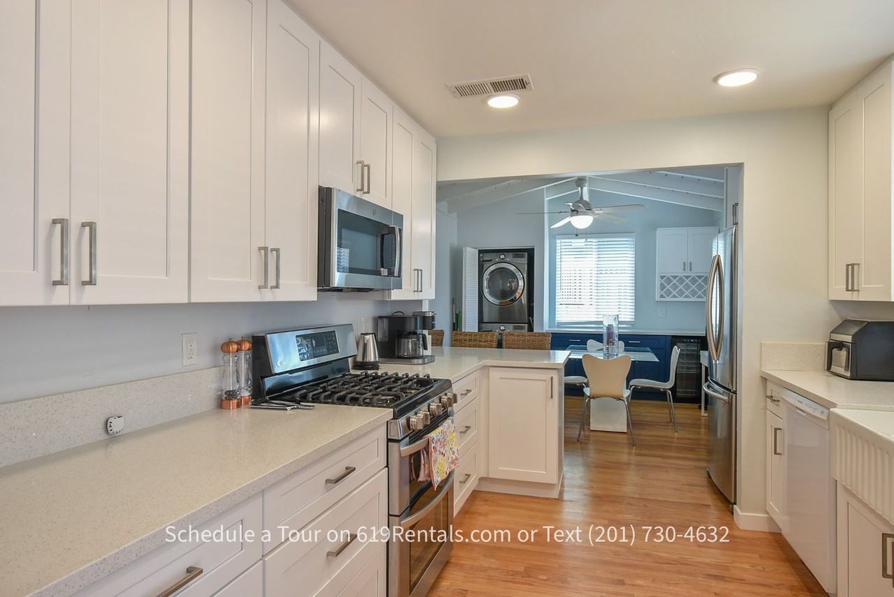 7263 Mohawk St - Photo 6 of 24