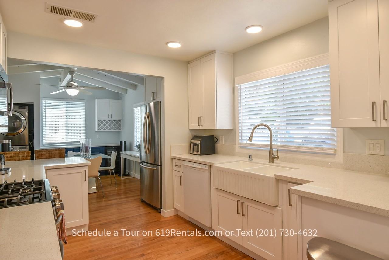 7263 Mohawk St - Photo 7 of 24