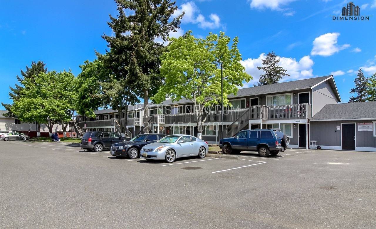 Freiday Apartments - Photo 2 of 4