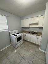 1305 W 6th St #1-4 - Photo 1 of 1