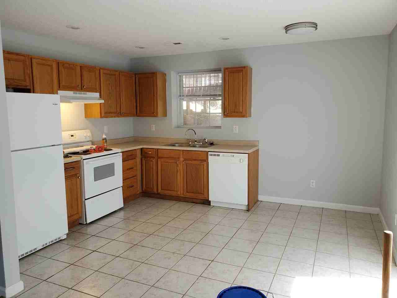 164 Cochran Rd - Photo 3 of 22