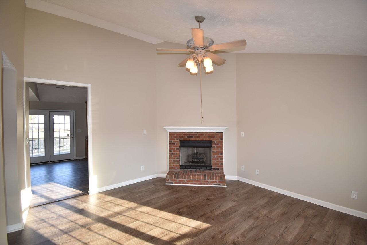 2356 Grant Ave - Photo 3 of 16