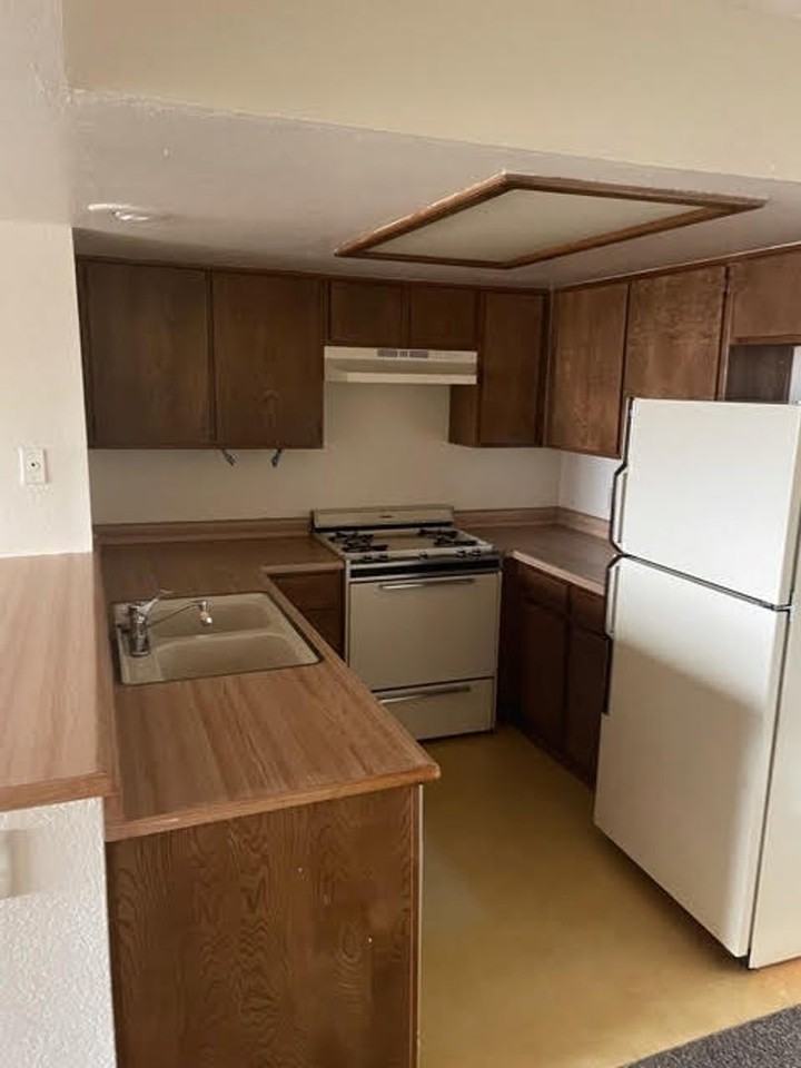 3830 Desert Marina Dr #169 - Photo 5 of 12