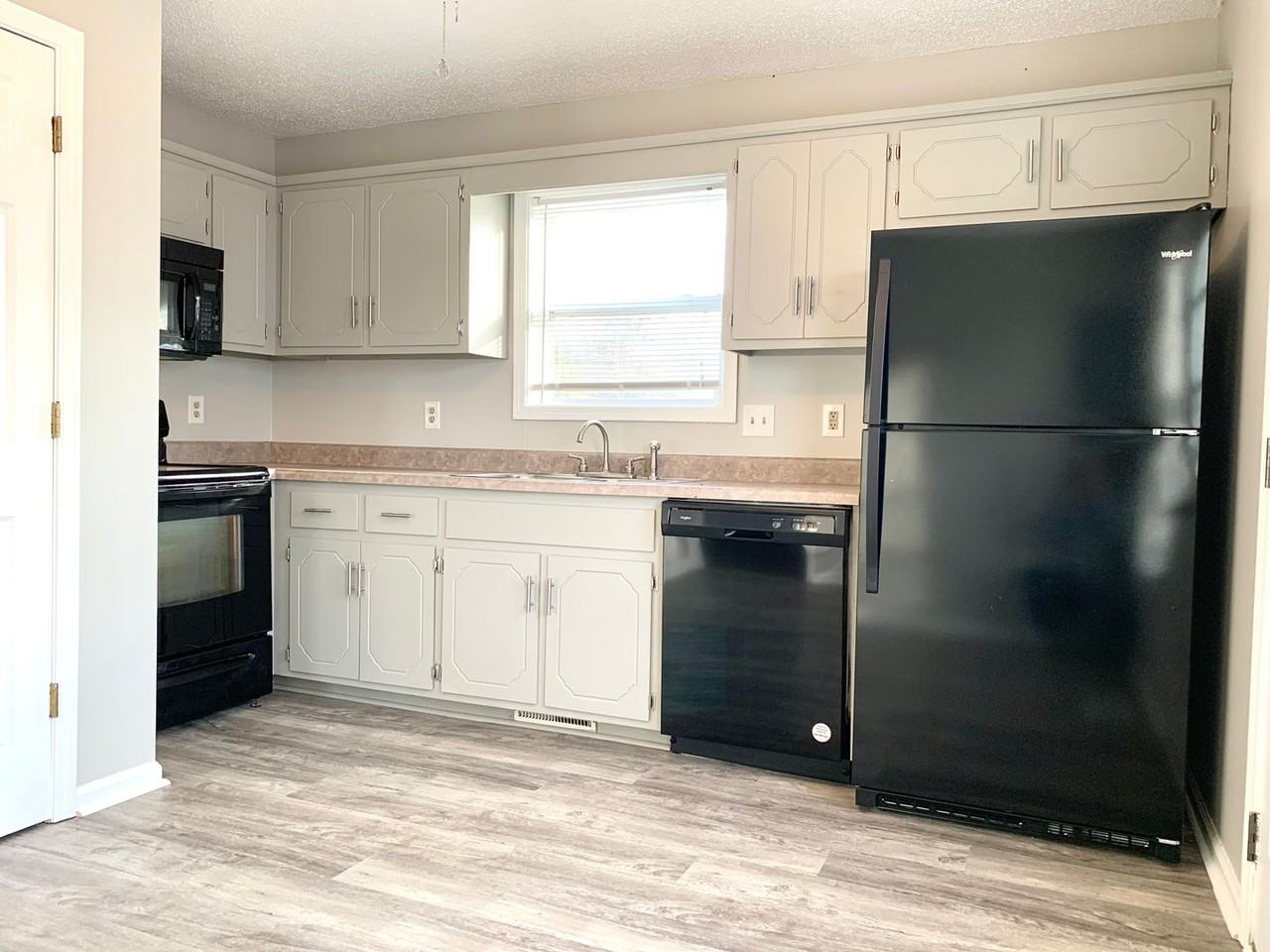 1936 Timberline Cir - Photo 6 of 19