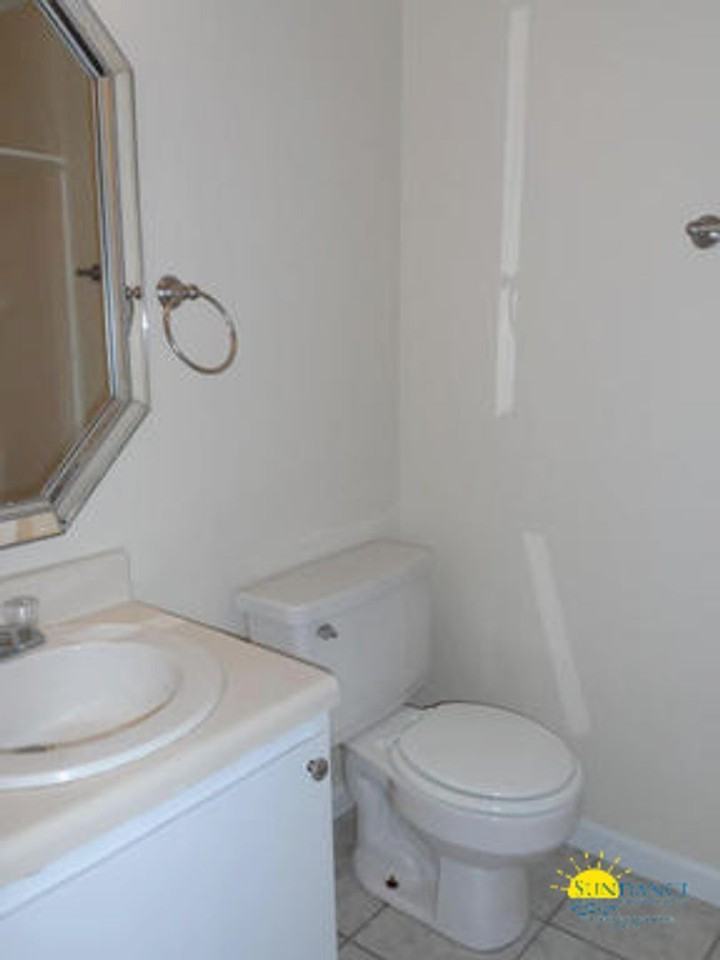 263-K Brooks St Se - Photo 5 of 9