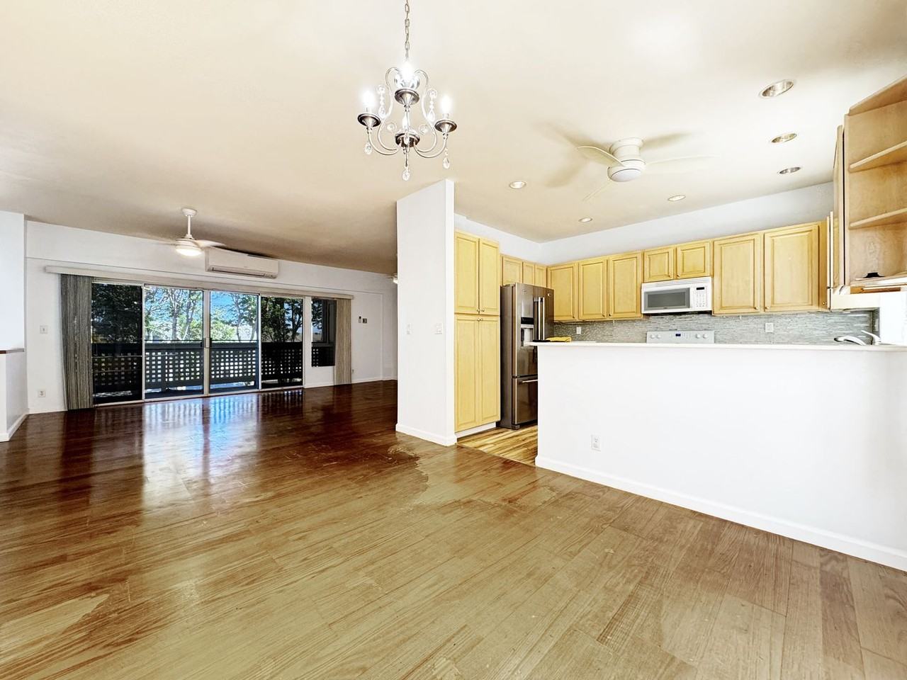 1340 Moanalualani Pl Apt C #4C - Photo 2 of 23