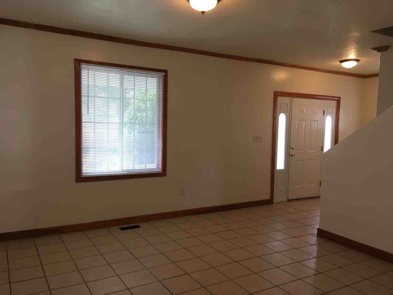 215 E Wildwood Ave - Photo 2 of 10