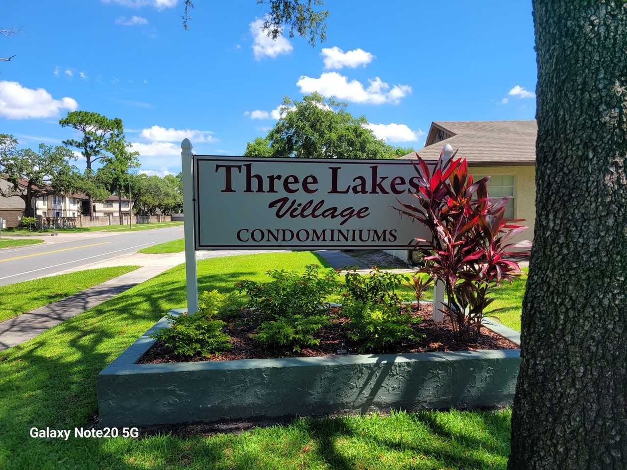 4502 Lighthouse Cir - Photo 2 of 17