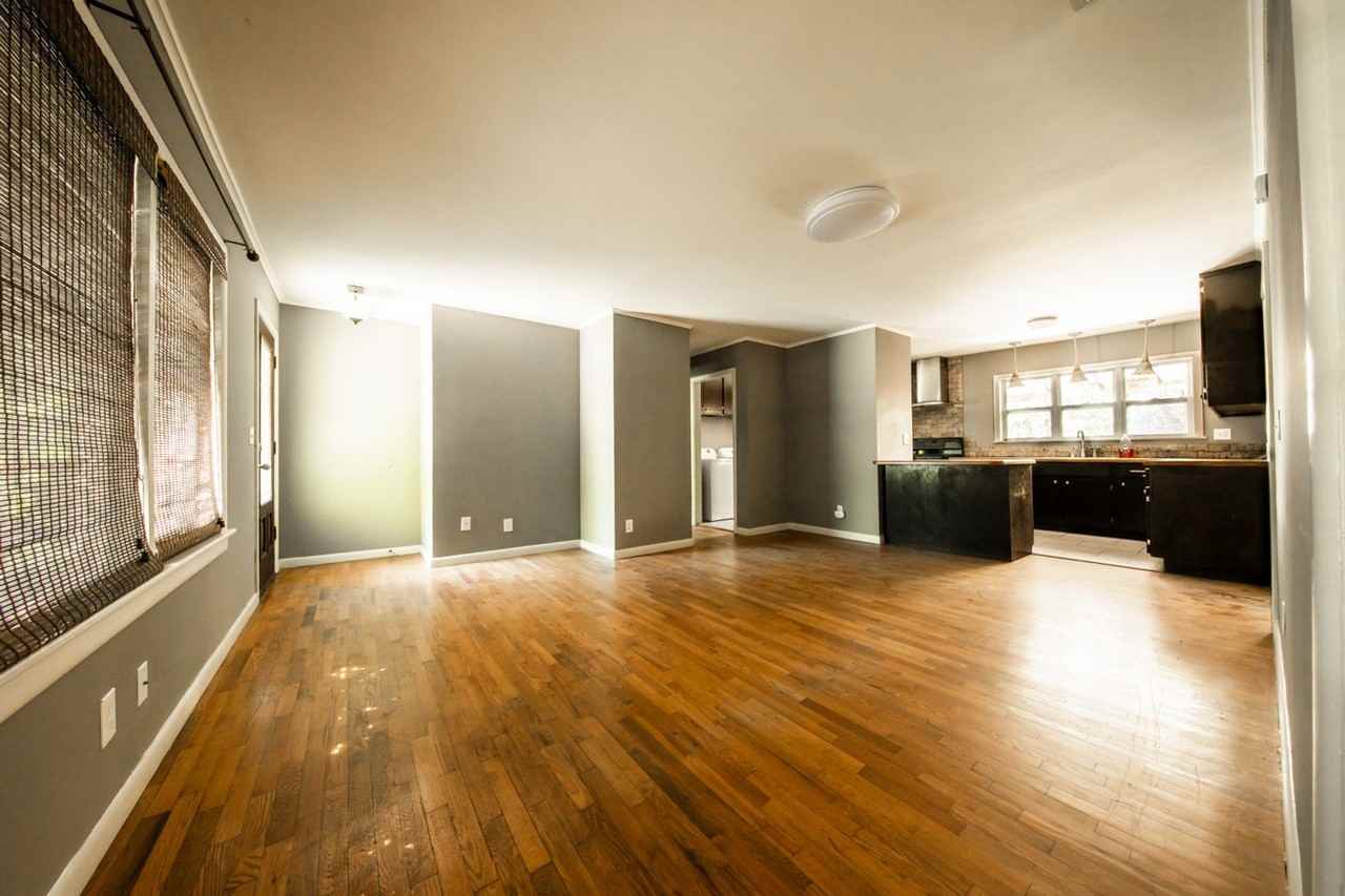 1627 N Oakland Ave - Photo 7 of 18