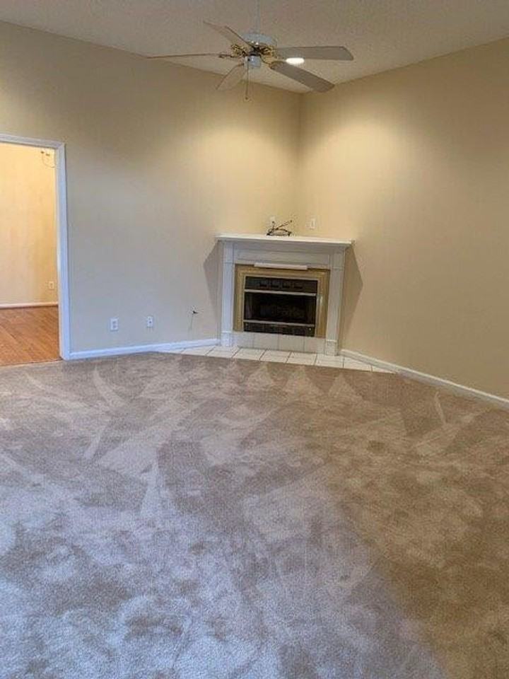2156 Inverness Pkwy - Photo 2 of 9