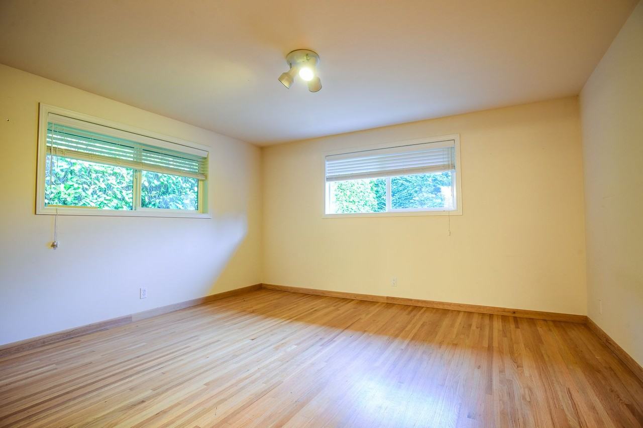 6550 25th Ave Nw - Photo 5 of 38