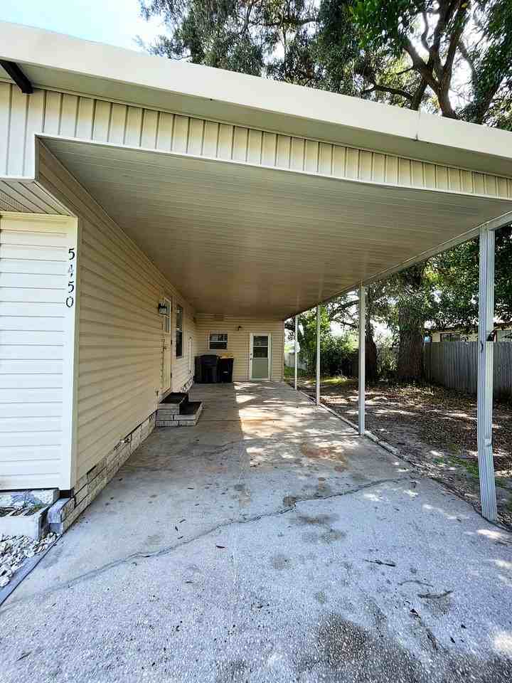 5450 Golden Gate Blvd - Photo 2 of 23