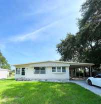5450 Golden Gate Blvd - Photo 1 of 1