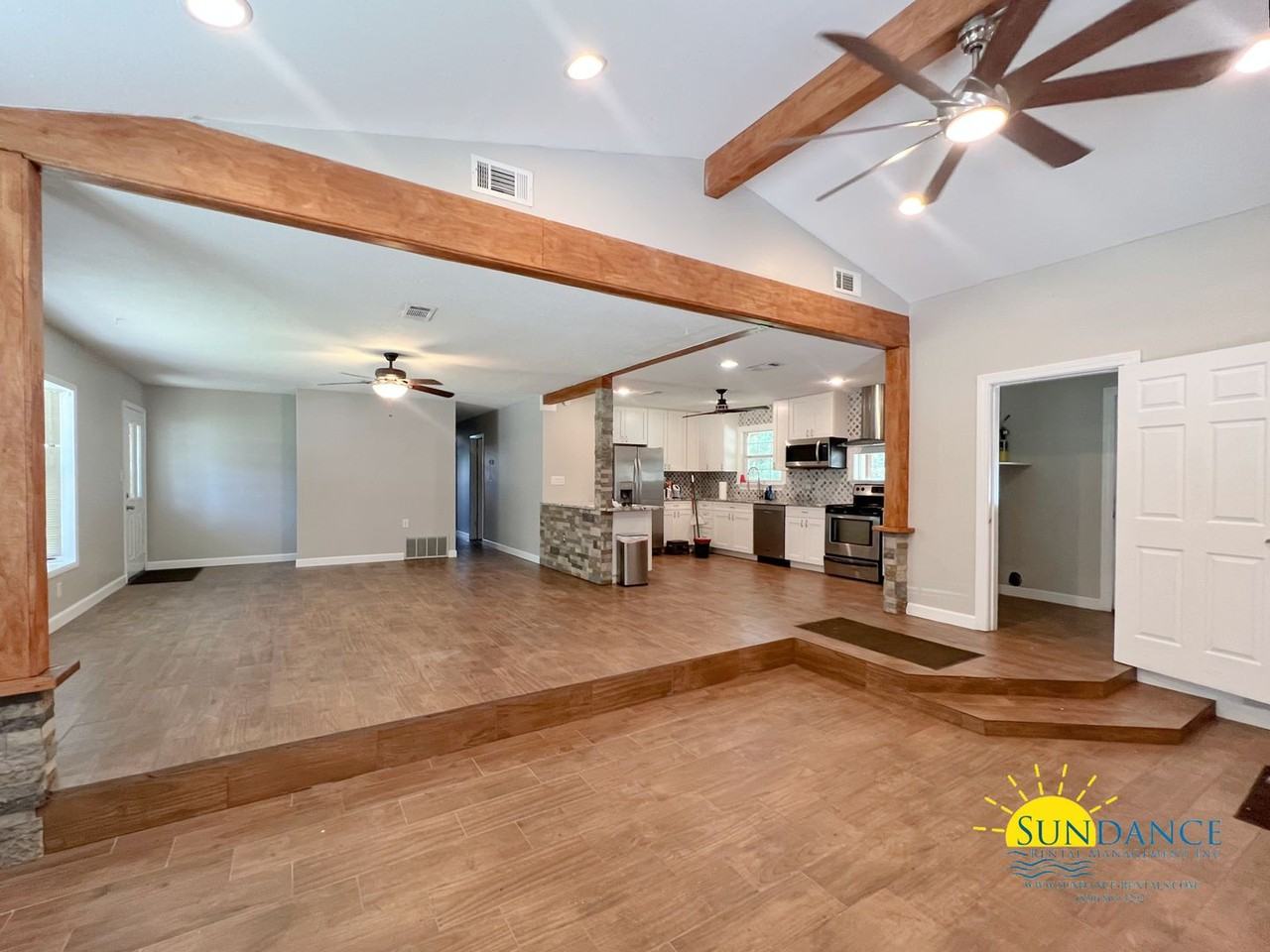 205 Ajax Dr Nw - Photo 2 of 20