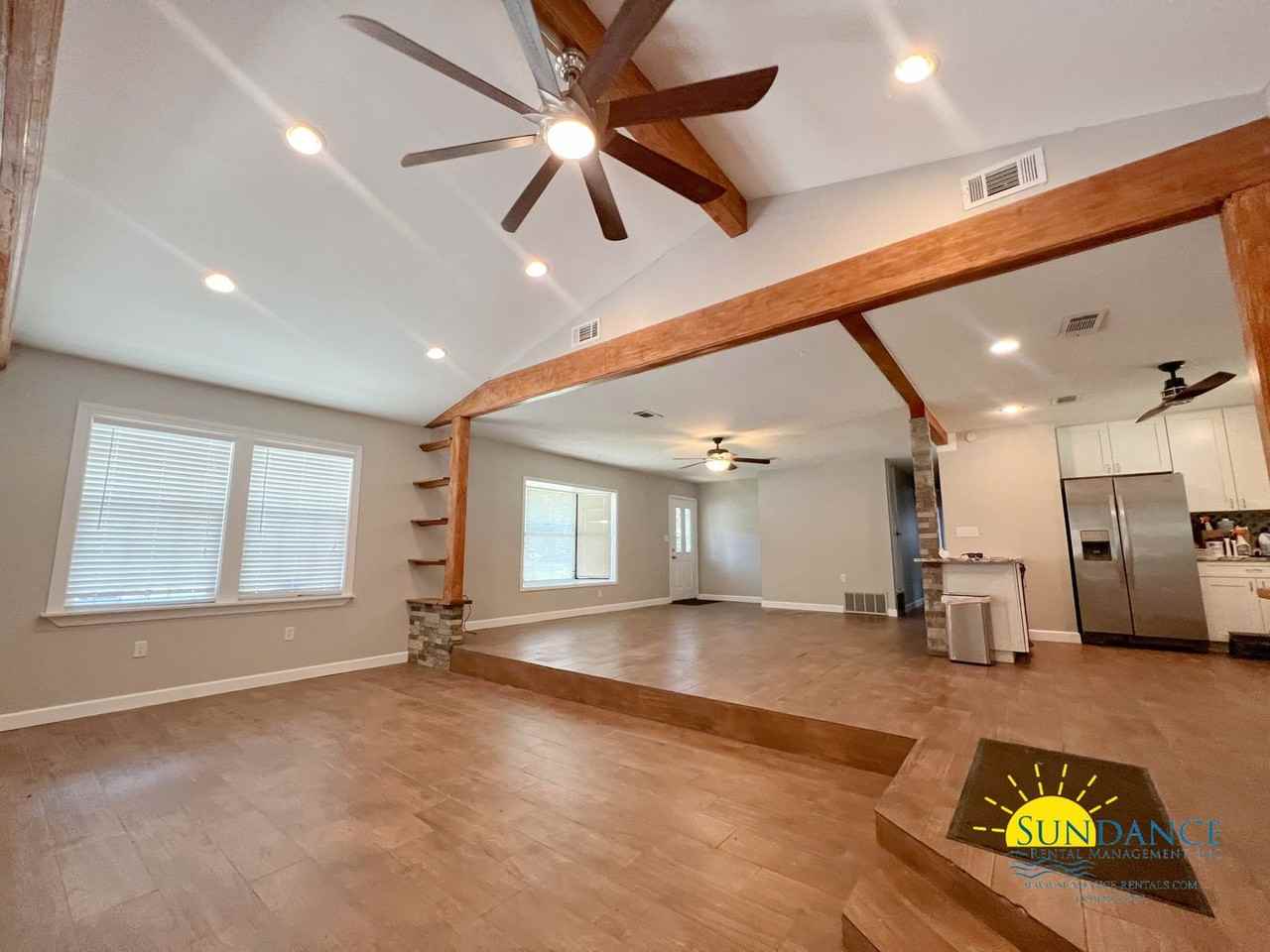 205 Ajax Dr Nw - Photo 3 of 20