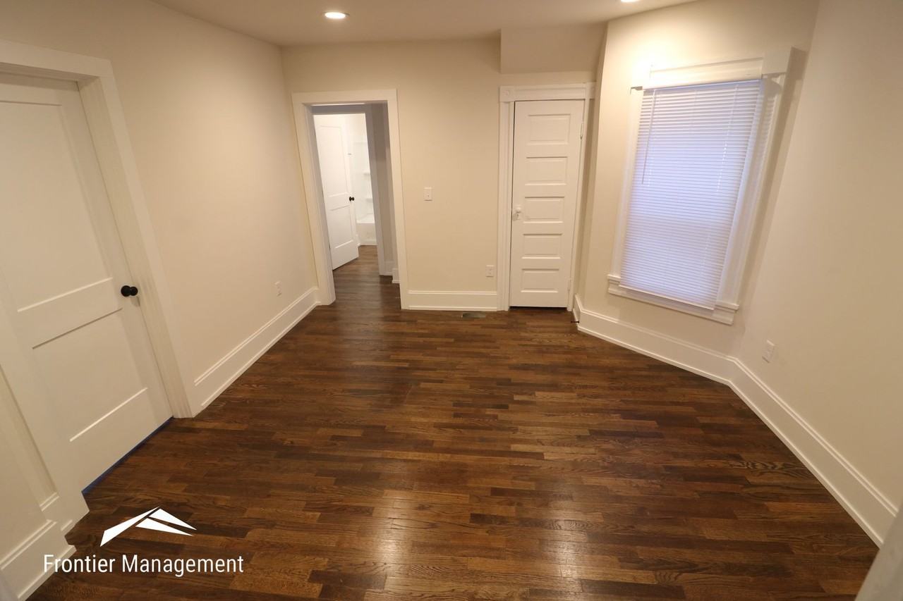 1021 Fremont - Photo 2 of 16