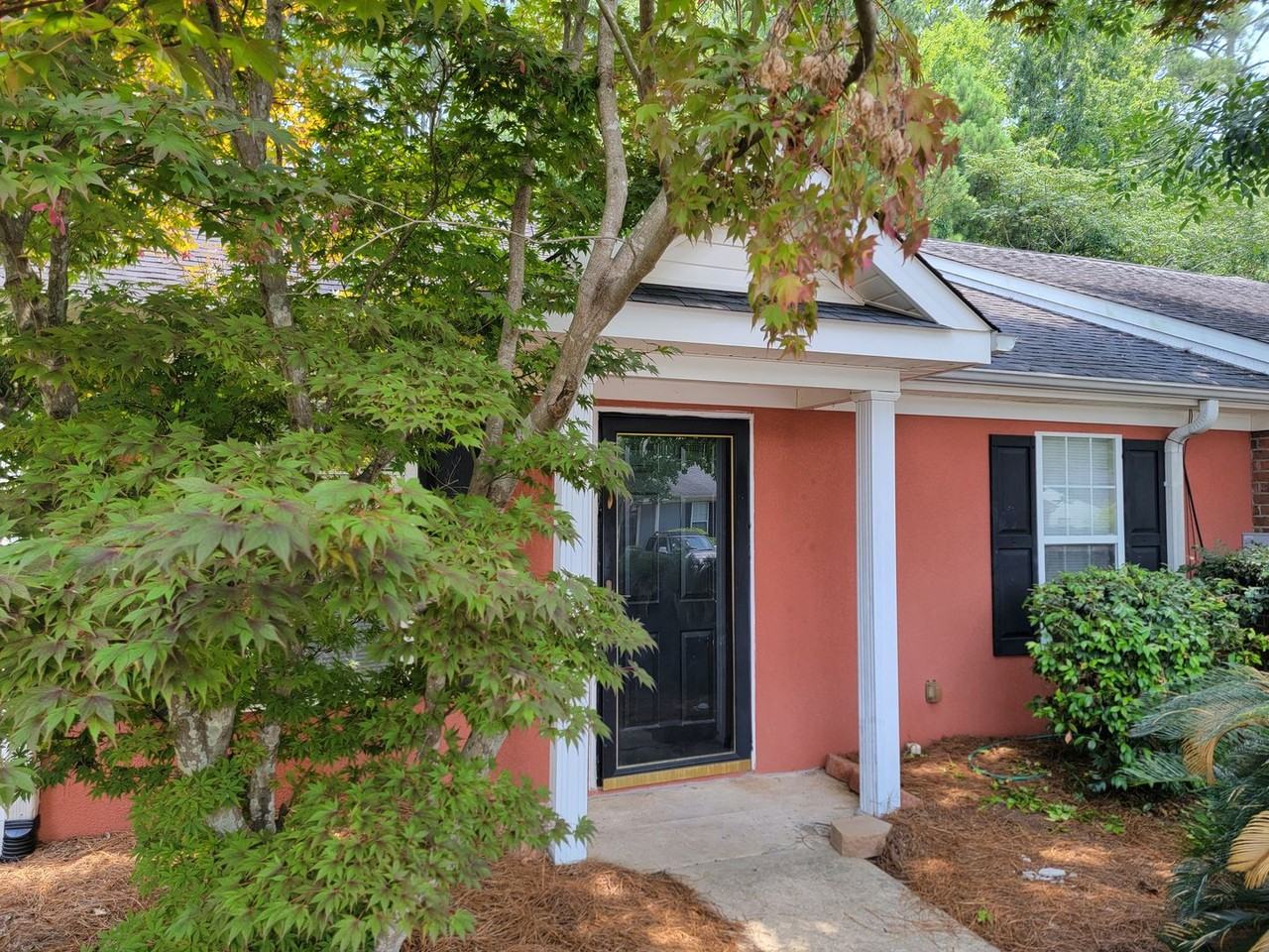 42 Charlestowne Dr - Photo 2 of 14