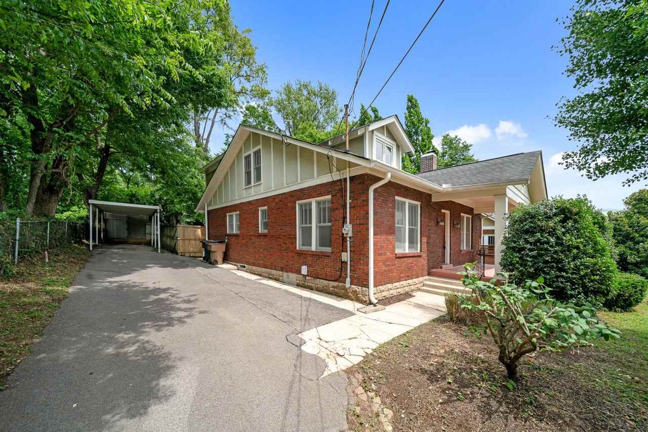 1710 Gale Ln - Photo 2 of 24
