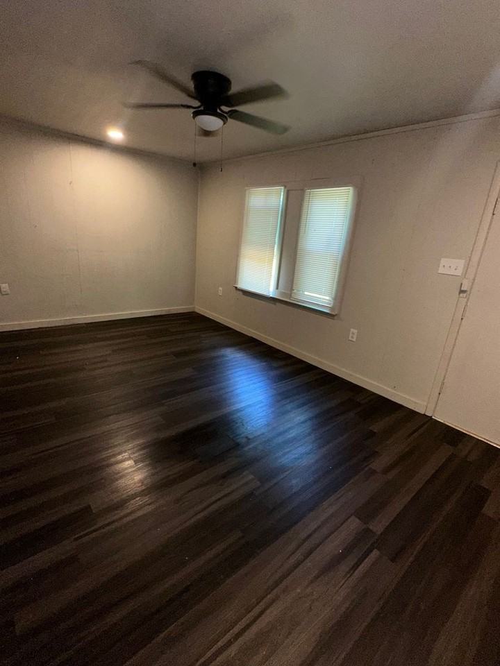 2217 Drury Ave - Photo 7 of 14