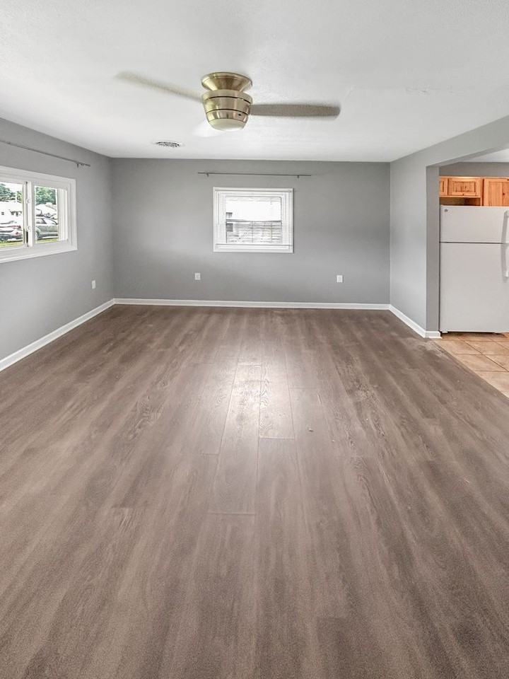 6703 Grand Ave - Photo 2 of 29