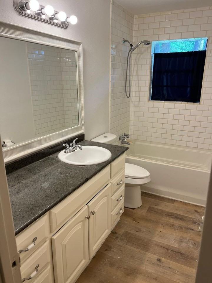 807 Lincoln Dr - Photo 4 of 8