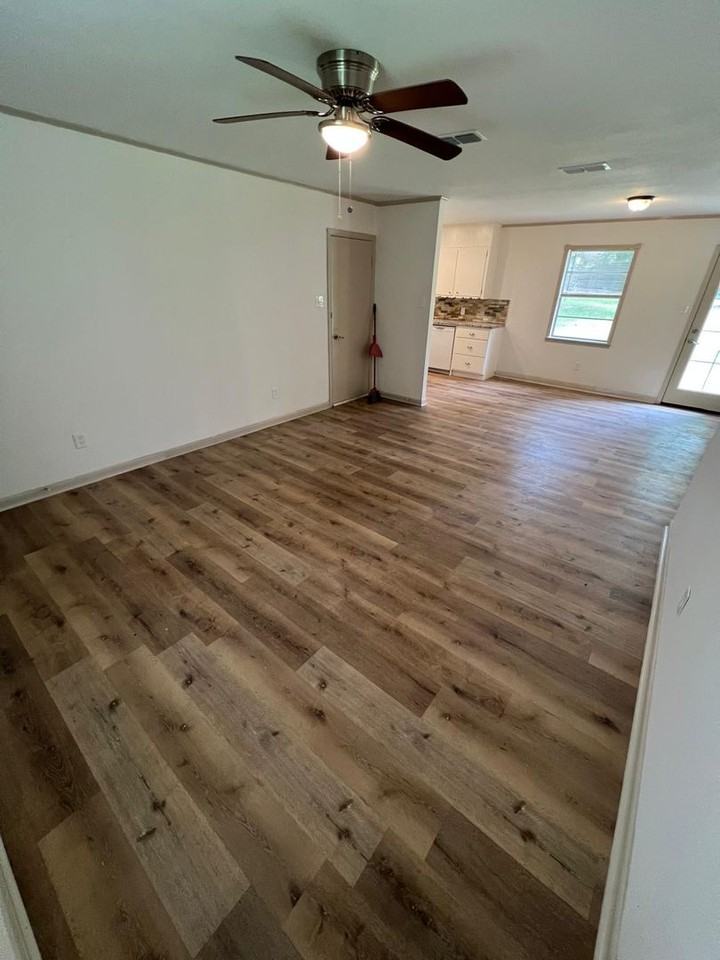 807 Lincoln Dr - Photo 7 of 8