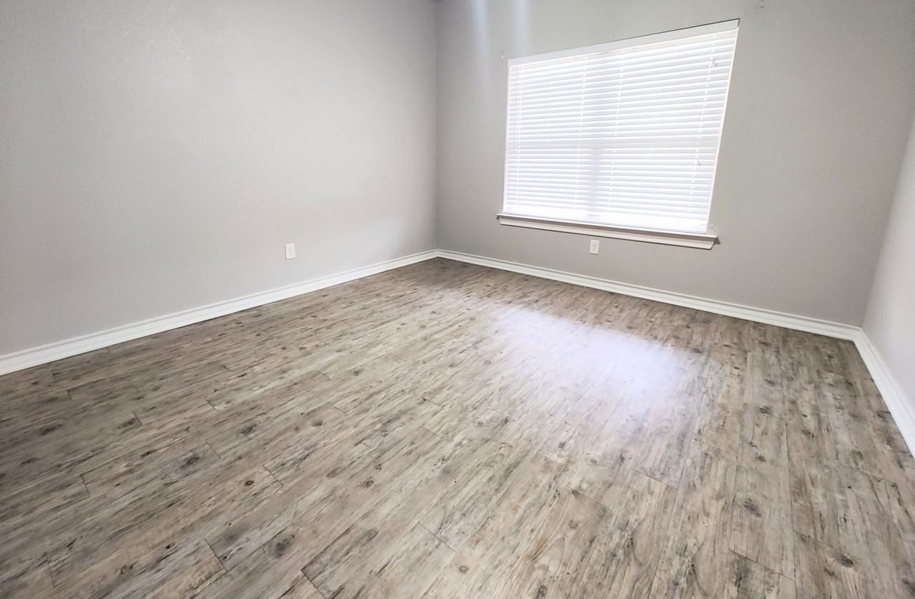 2215 Quitman Ave - Photo 7 of 19