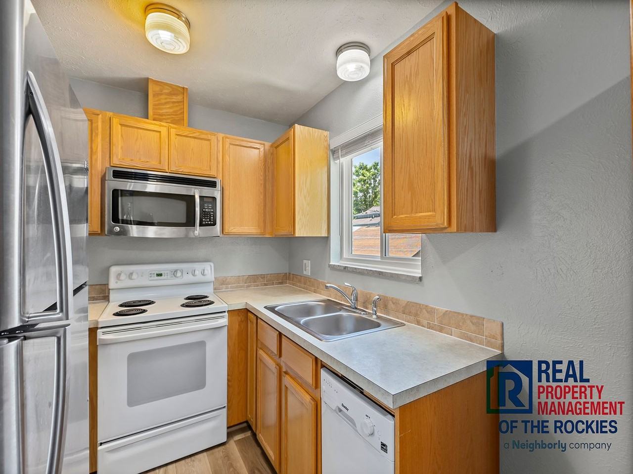 301 Peterson St #204 - Photo 4 of 16