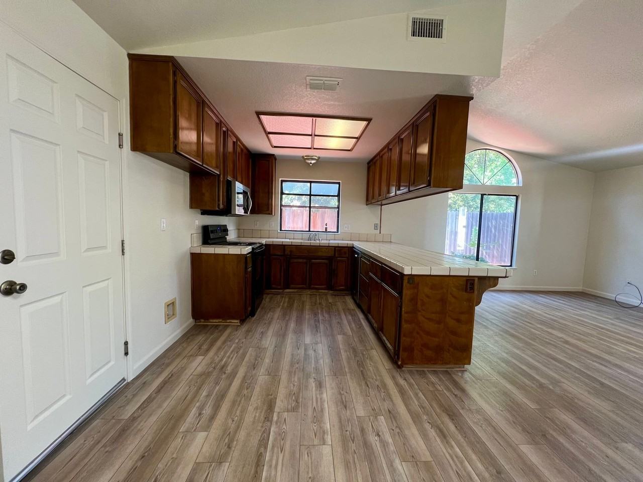 9287 October Dr - Photo 3 of 25