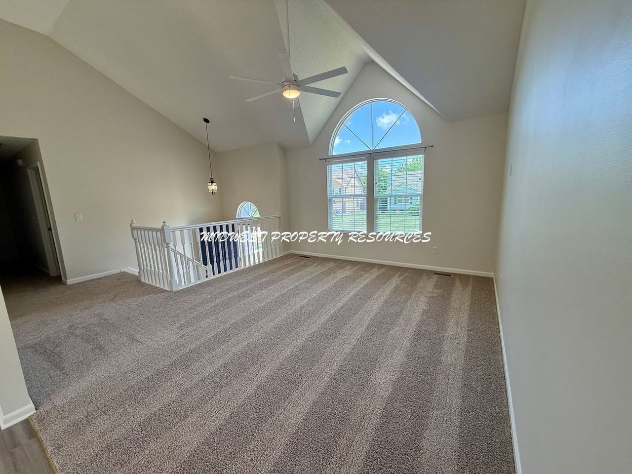 1708 Ne Stonewood Dr - Photo 7 of 26