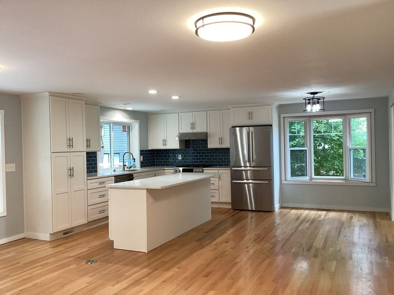 5212 103rd St Sw - Photo 4 of 23