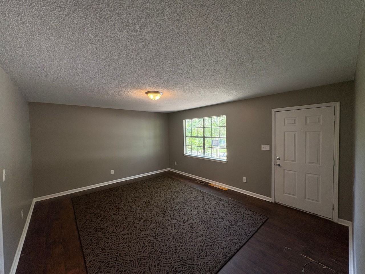 1533 6th Pl Nw - Photo 3 of 19