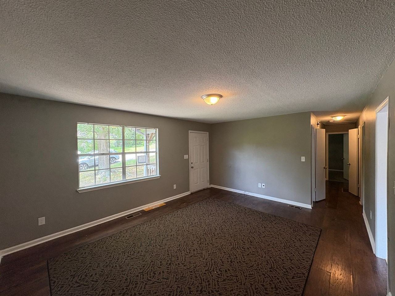 1533 6th Pl Nw - Photo 4 of 19