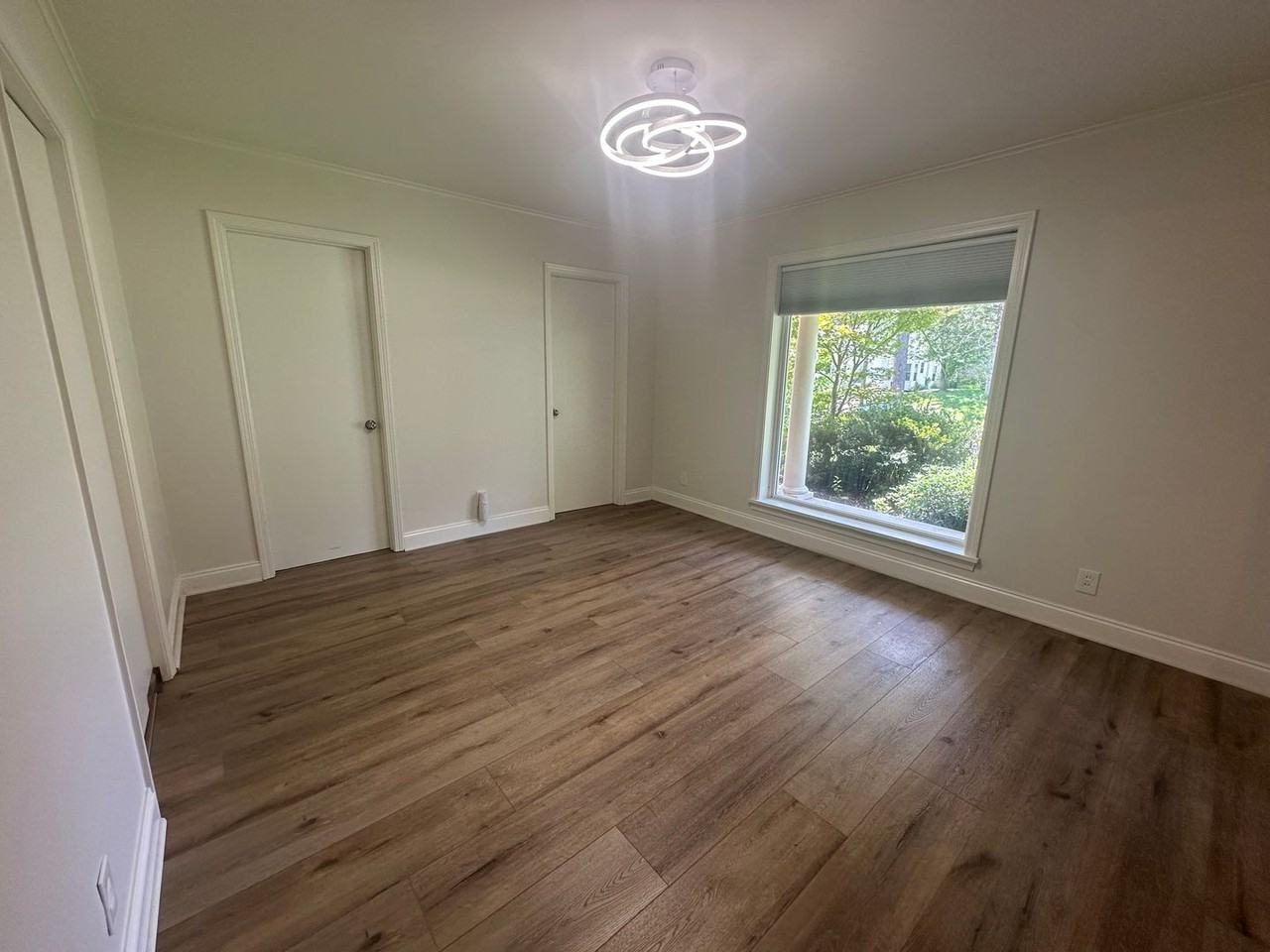 726 Huron Street - Photo 5 of 26