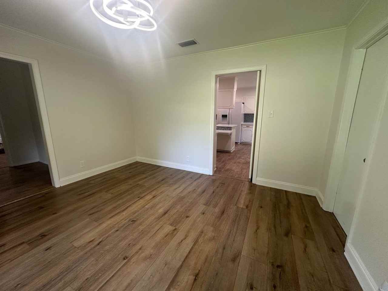 726 Huron Street - Photo 7 of 26