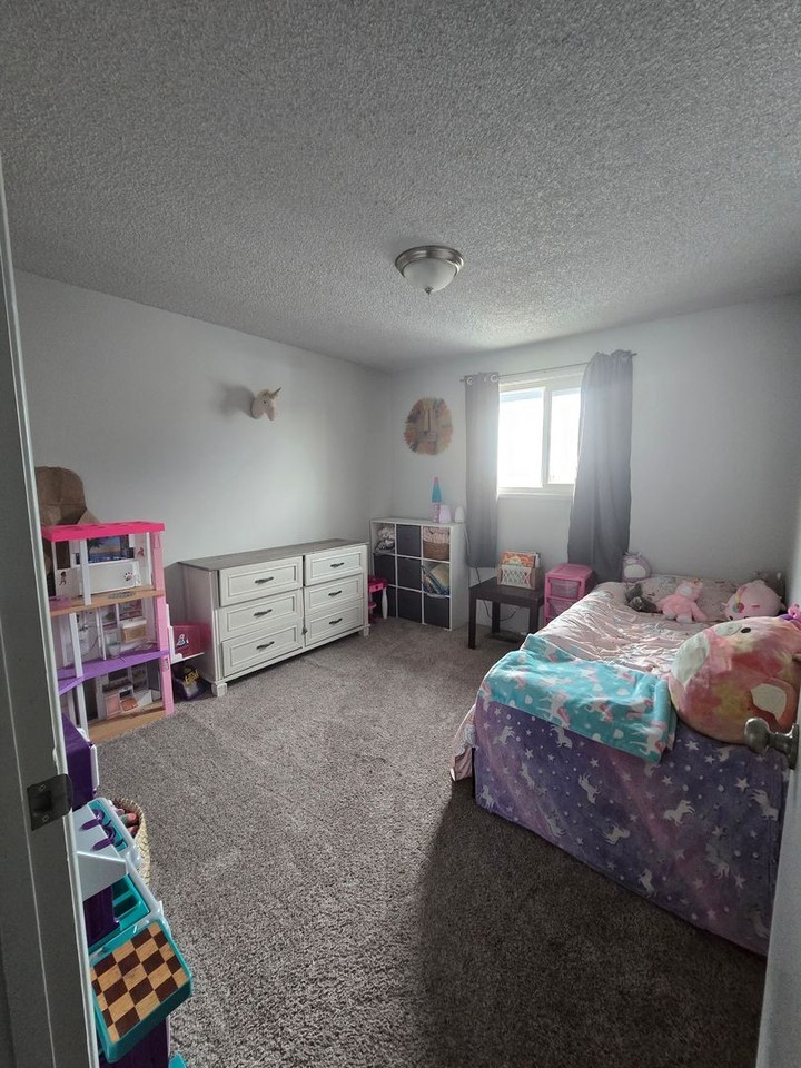 4626 Alpine Dr - Photo 5 of 18