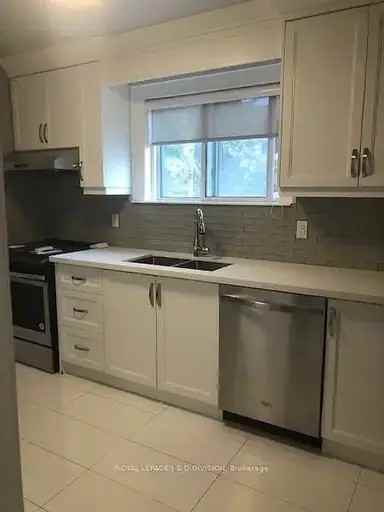 93 Oriole Pky - Photo 2 of 15