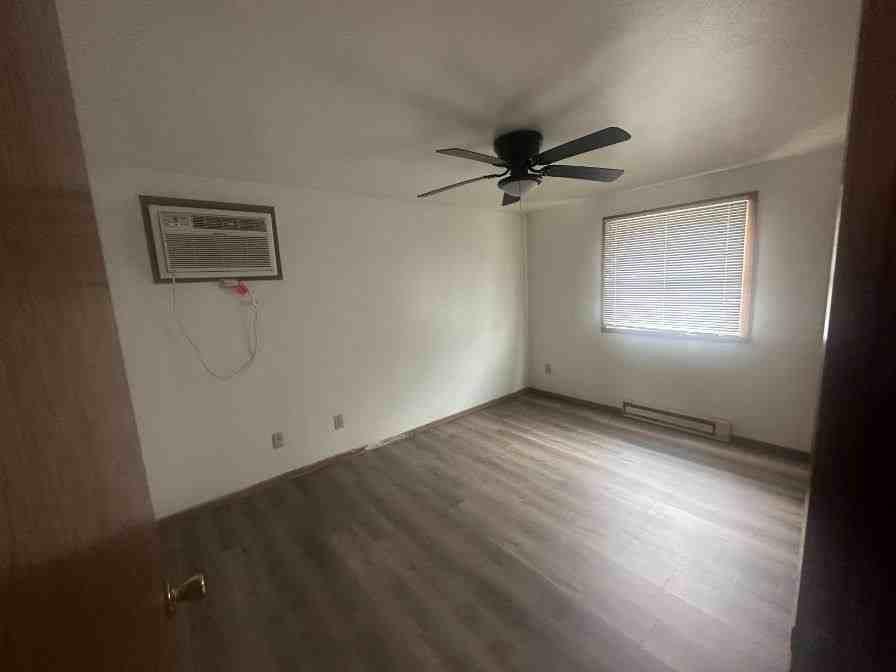 351 Main St #4 - Photo 3 of 10