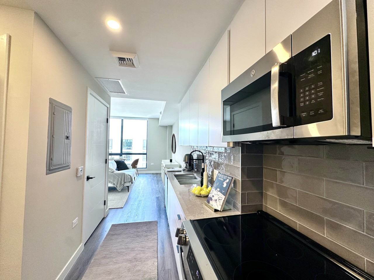 1938 Northwest 2nd Court #S32 - Photo 6 of 15