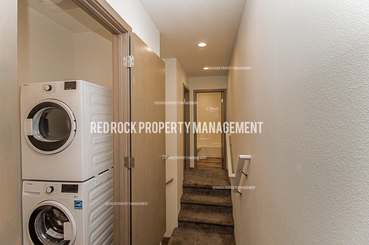 11918 E 2nd Ln - Photo 3 of 10