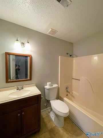 5001 7 Pine Circle #1 - Photo 4 of 34