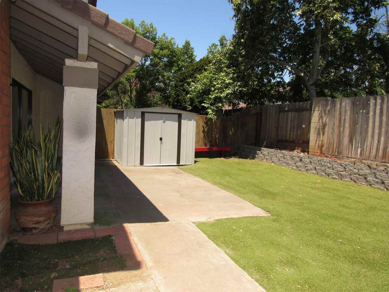 13256 Creek Park Ln - Photo 2 of 10