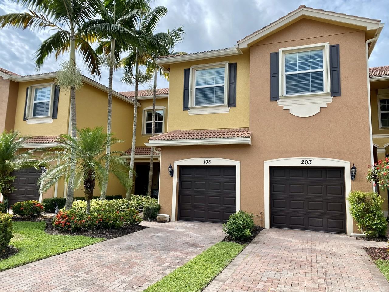 6525 Monterey Pt #103 - Photo 7 of 49