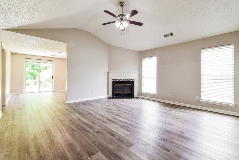 3568 Brookstone Way - Photo 4 of 16