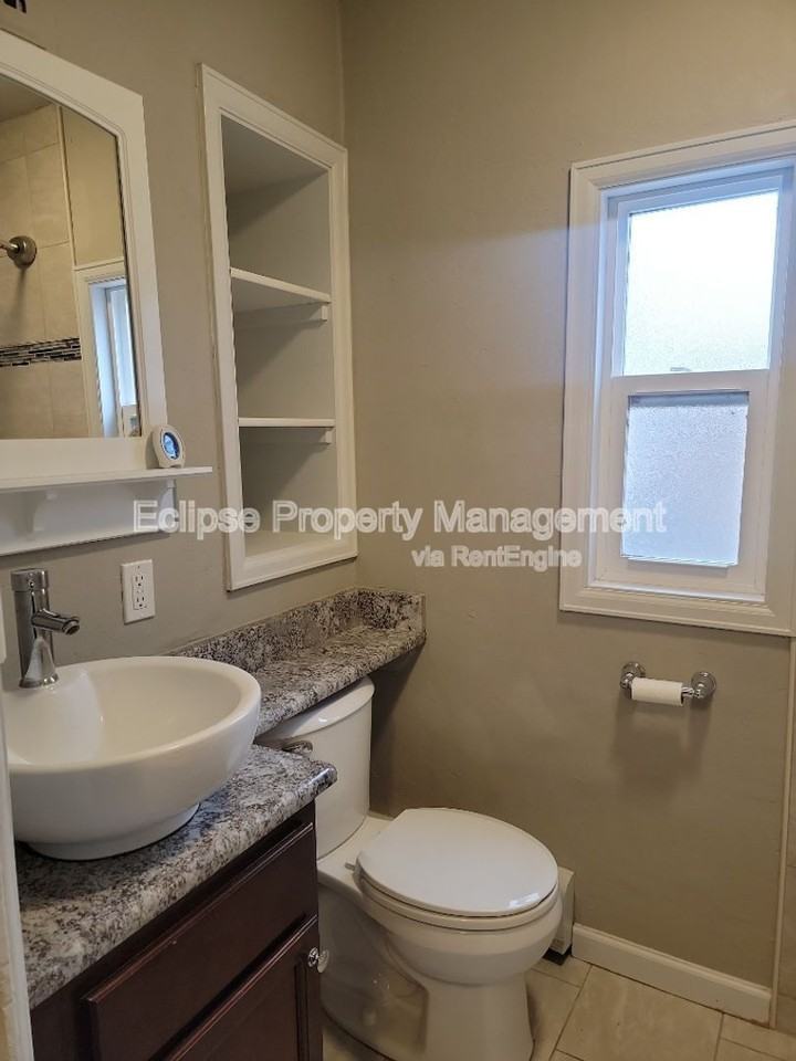 805 3rd St - Photo 5 of 18