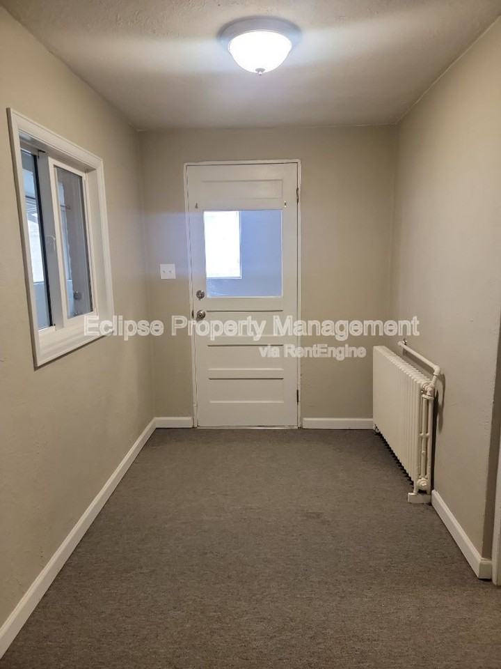 805 3rd St - Photo 6 of 18