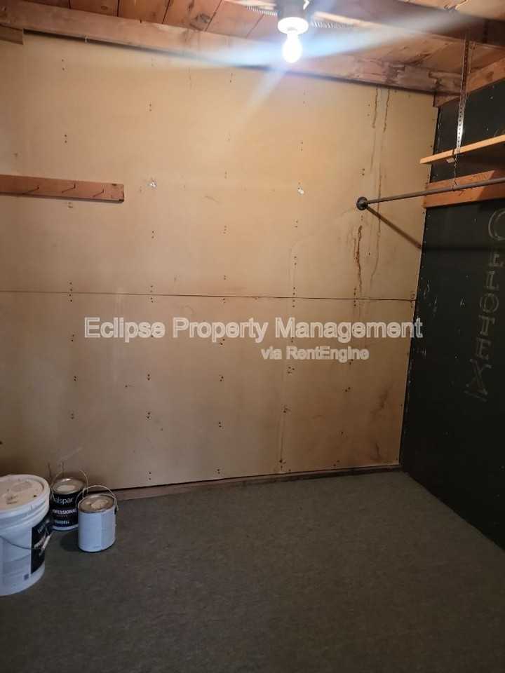 805 3rd St - Photo 7 of 18