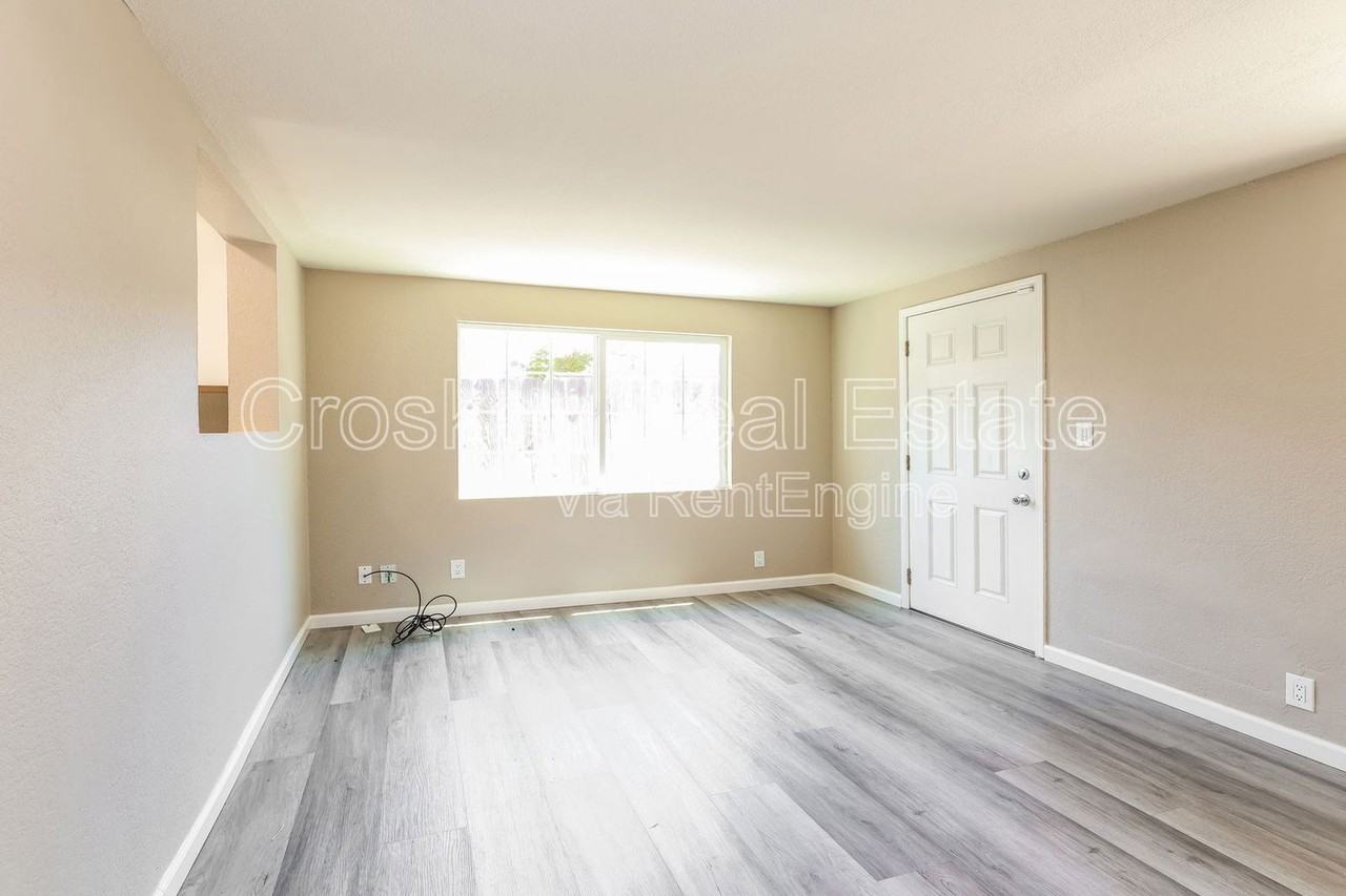 322 Sweeney Rd - Photo 5 of 16