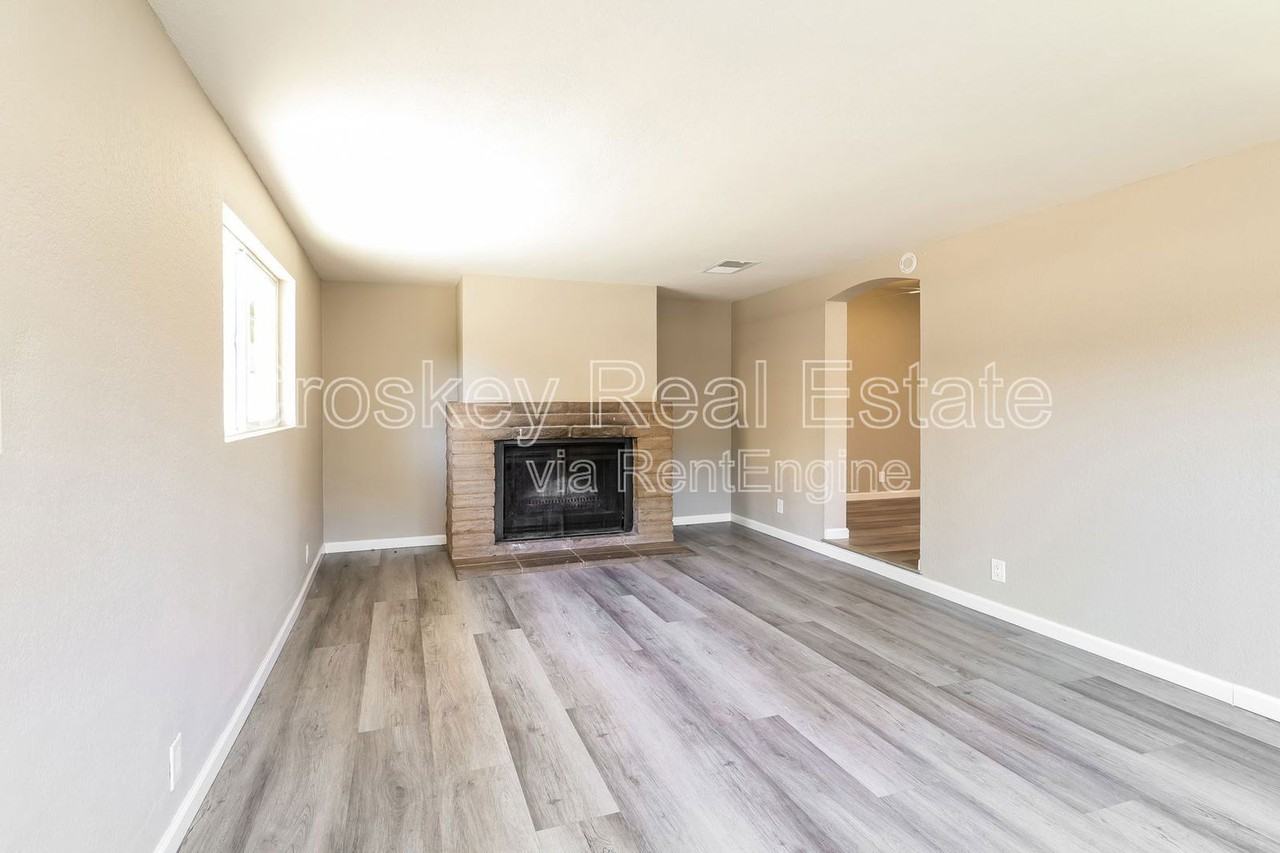 322 Sweeney Rd - Photo 6 of 16