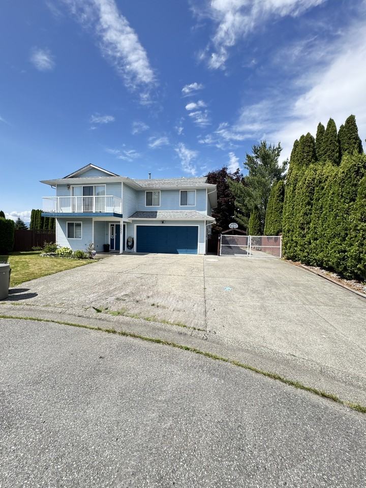 22937 123b Ave, Maple Ridge, BC V2X 0C4, CAN - 3 unit Rentals - Zumper